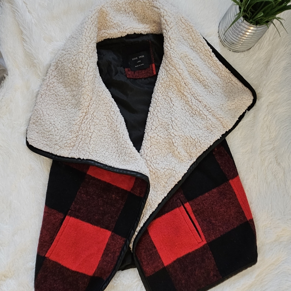 LOVE TREE VEST